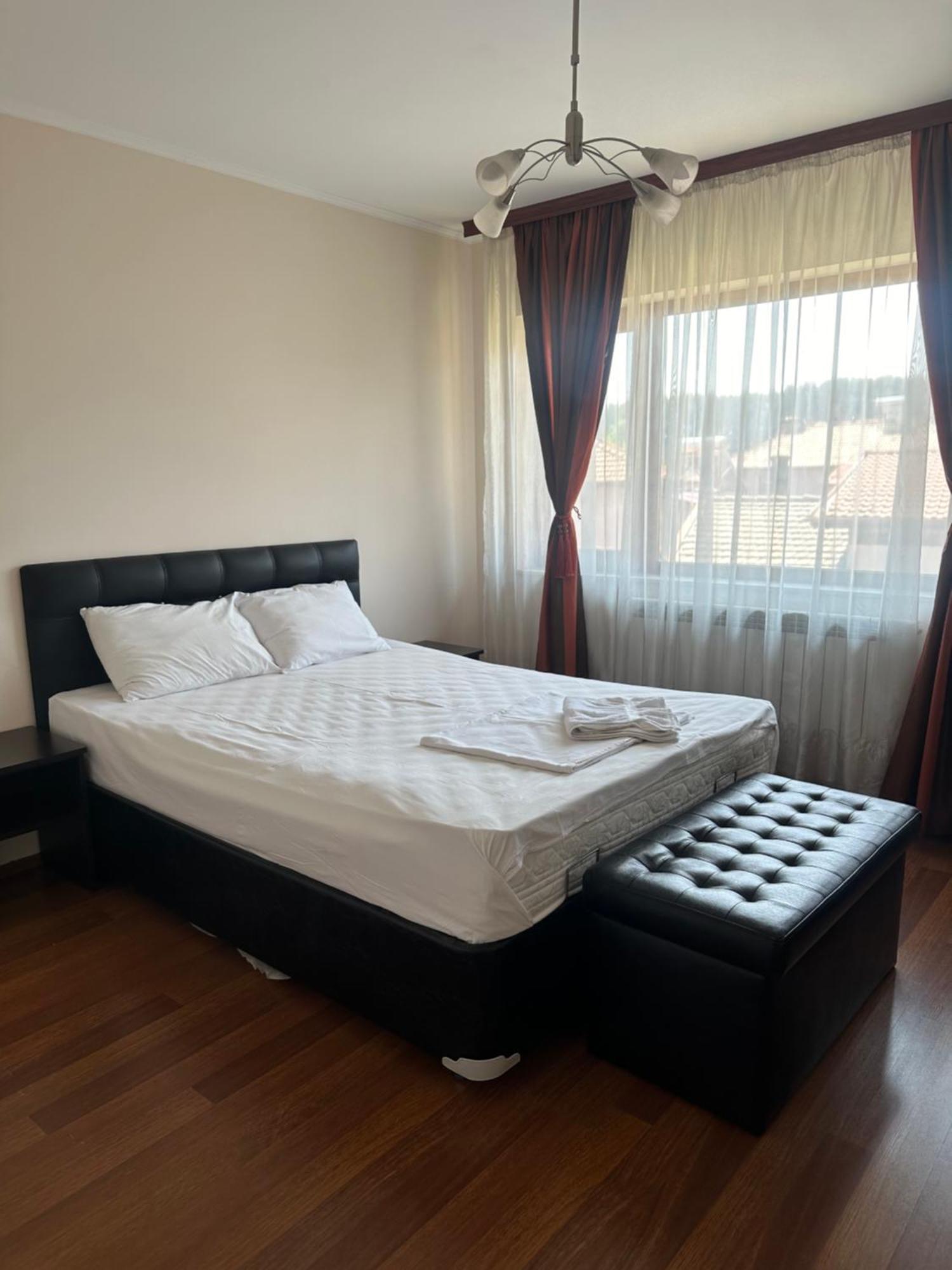 Valevitsata Guesthouse Razlog Esterno foto