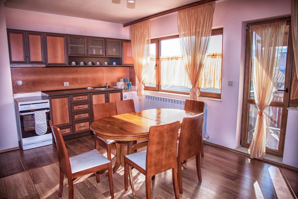 Valevitsata Guesthouse Razlog Esterno foto